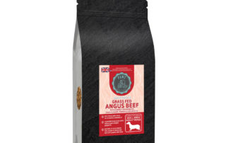 Grass Fed Angus Beef with Carrot Green Beans Cauliflower Tomato Courgette Superfood 65 Dog Kibble Biscuits for Small Breed Adult Dogs 2kg 12kg